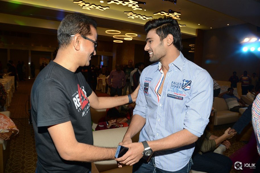 Speedunnodu-Movie-Platinum-Disc-Function